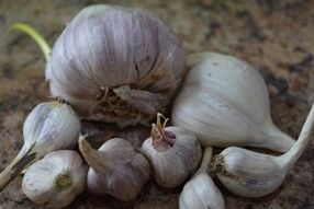 الثوم ضد الطفيليات في جسم الإنسان